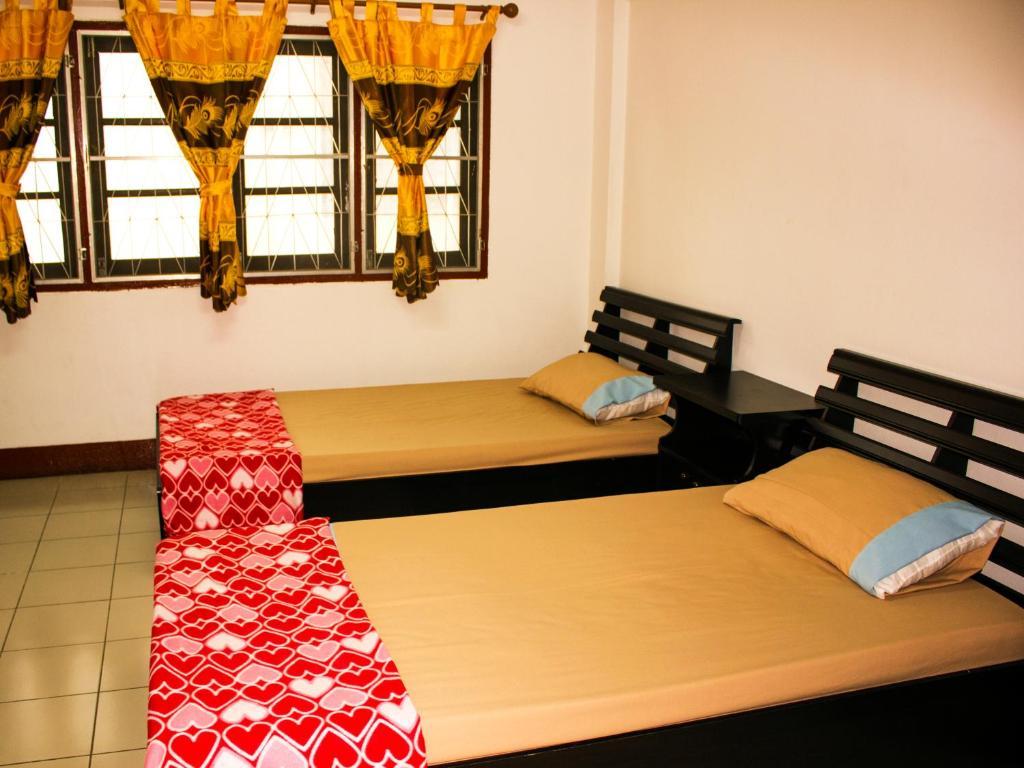 Walkinn Guesthouse 1 Чиангмай Стая снимка