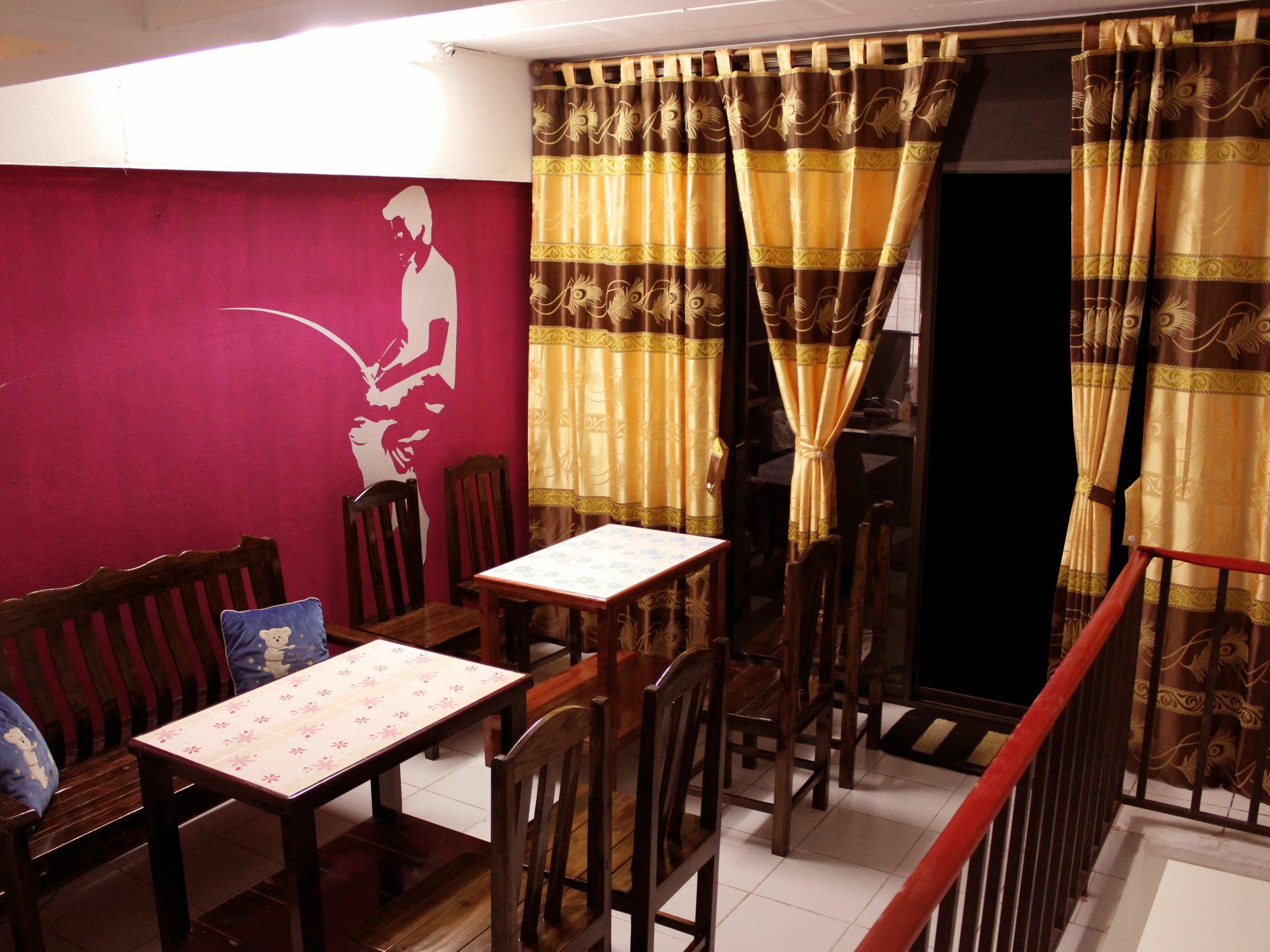 Walkinn Guesthouse 1 Чиангмай Екстериор снимка