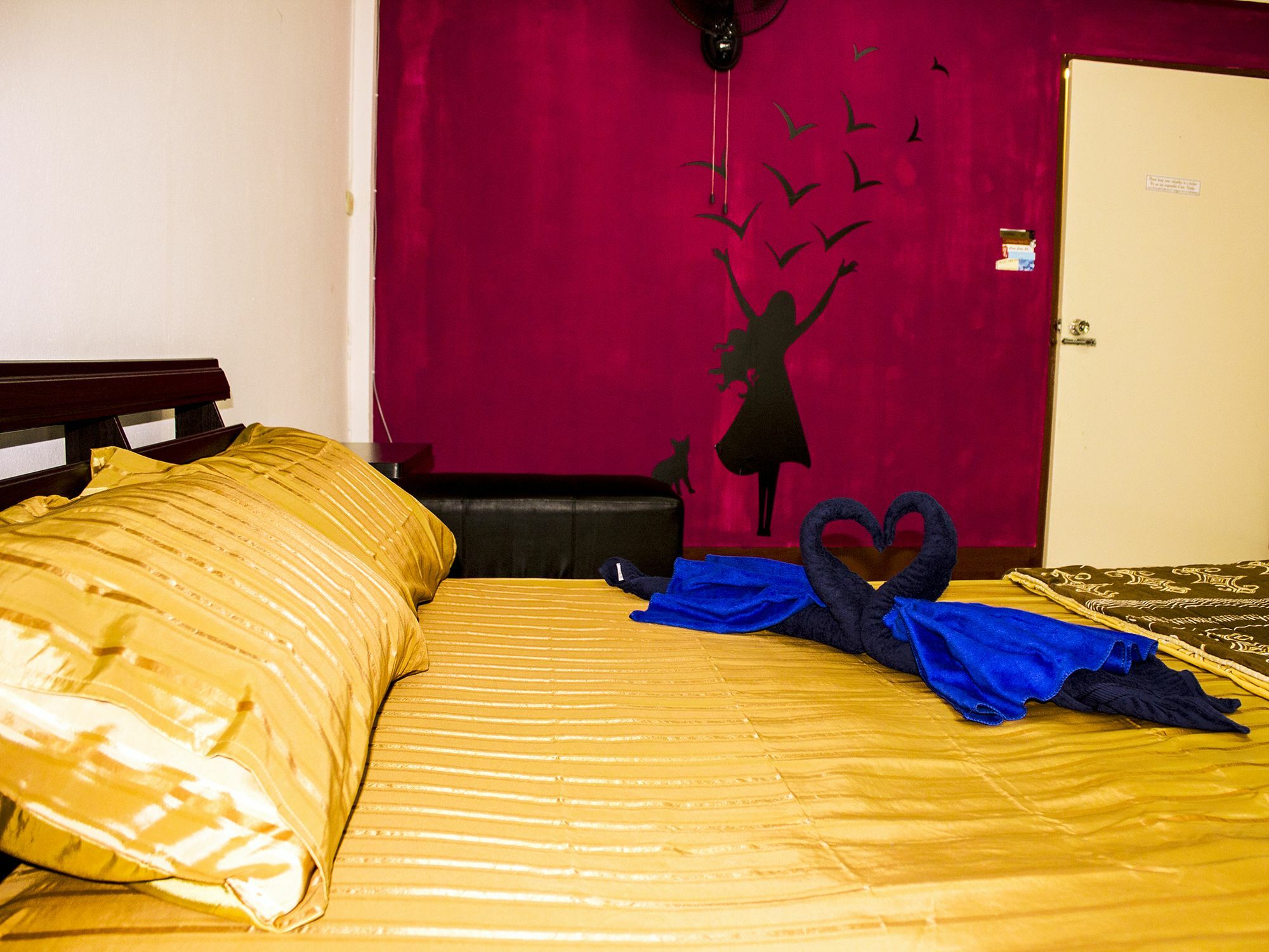 Walkinn Guesthouse 1 Чиангмай Екстериор снимка